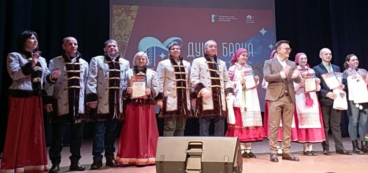 Поздравляем cамодеятельных артистов из Тамбовской области с Победой!